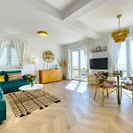 Maris Apartment *