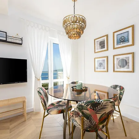 马里斯公寓 米利尼