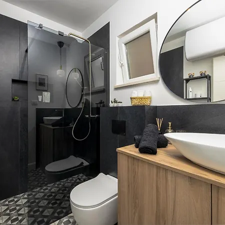 Maris Apartment